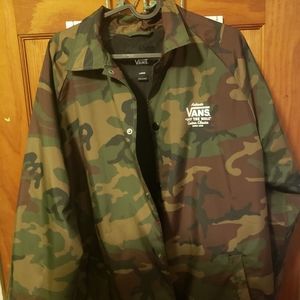 NWT camo windbreaker/raincoat